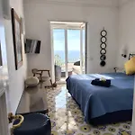 La Panoramica Sea View *