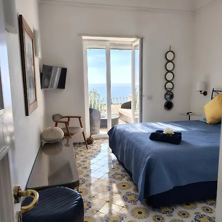 La Panoramica Sea View *