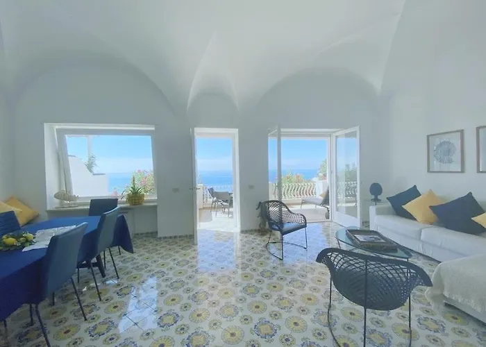 La Panoramica Sea View *