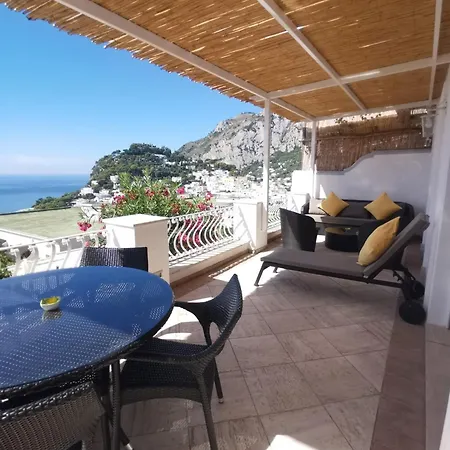 La Panoramica Sea View 度假居