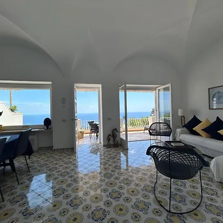 La Panoramica Sea View *