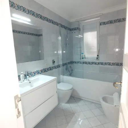 בית נופש La Panoramica Sea View קאפרי